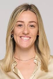 Bianca Dyer's Instagram, Twitter & Facebook