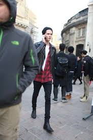 Apply leather polish, spray or cream to the leather to help maintain your boots. Which Skinny Jeans To Wear With Black Leather Chelsea Boots Lookastic For Men Mens Fashion Week Mens Fashion Inspiration Mens Street Style