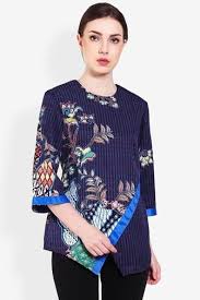 Model baju brokat paling terkini pun, bikin semua wanita … Inspirasi Model Baju Atasan Batik Untuk Wanita Gemuk Https Www Eveshopashop Com Baju Atasan Putih Canti Pakaian Untuk Wanita Pakaian Kerja Baju Atasan Wanita