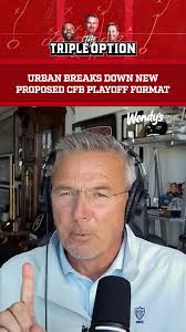 Does the new proposed #CFBPlayoff format make sense? Is it good for college  football? 💭, 4 teams from the SEC, 4 teams from the Big 10, 2 teams from  the ACC, 2 teams from the Big 12, 1 Independent ...