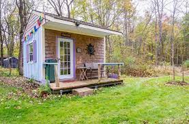 The Cutest Tiny House Rentals In Every Single State Tiny House Rentals Tiny House Design Tiny Cabin