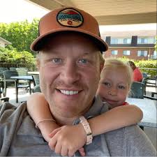 Why is my carbureted LS engine running warmer and experiencing dieseling  issues?