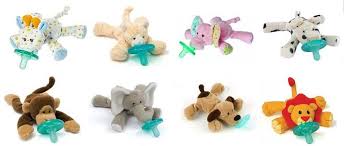 The 3 best pacifiers for breastfed babies. 5 Awesome Pacifiers For Breastfed Babies That All Parents Should Have