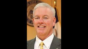 Voters elect Mike Matson as new mayor of Davenport