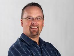 A behind-the-scenes look at Rangeland Derby horse care, driver rituals