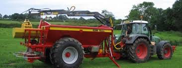 Strooi van presisie kalk en kunsmis landswyd. Duttonagriservices Co Uk Specialists In The Supply And Spreading Of Lime Soil Testing Grassland Subsoiling And Lime Spreader Spares News