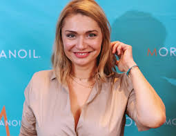 Maybe you would like to learn more about one of these? Cristina Cioran InsÄƒrcinatÄƒ La 43 De Ani Cum Se Simte Viitoarea MÄƒmicÄƒ Fresh24