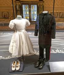 Yep, if the plans go ahead, you could be in the same room as the duchess of sussex's wedding dress, estimated to be worth up to £387,000. Meghan Markle Wedding Dress Royal Wedding Exhibition Where Can You See Meghan S Dress Royal News Express Co Uk