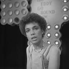 Vincent edwards to write a song for her. Maxine Nightingale Wikipedia