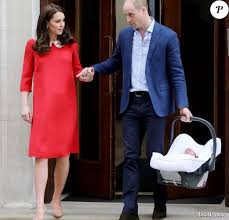 Jul 03, 2021 · kate middleton : Kate Middleton Maman Stylee Puissance 3 Son Secret Porte Un Nom Purepeople