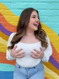 Woman, 24, struggling to breathe from huge breasts gets life-changing  reduction – leaving TikTok users stunned - Need To Know