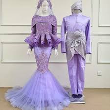 Pakej siap dengan veil berlabuci warna senada. Baju Pengantin Warna Purple Belacan