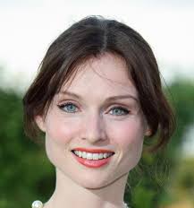 She first came to prominence in the late 1990s, as the lead singer of the indie rock band theaudience. Sophie Ellis Bextor Agent Details Sophie Ellis Bextor Management