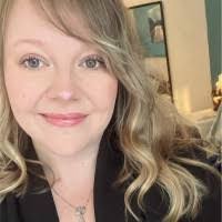 Ashlea Reece's Instagram, Twitter & Facebook