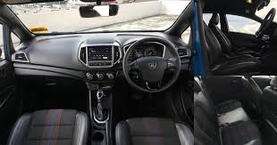 Iriz ada banyak ciri moden dengan rekabentuk hebat, misalnya pengecas usb di belakang. Proton Iriz 1 6l Premium Cvt Review Ringkas Dan Jujur Reviews Carlist My