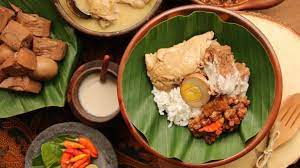 Hike through rice paddies in bali, search for dragons in the komodo islands, snorkel with sea turtles on gili trawangan or watch the sunrise from the steps of borobudur. Indonesian S Unknown Cuisines Businessanzeiger