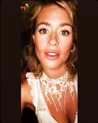 Gayle Dow's Instagram, Twitter & Facebook