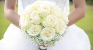 Le viole del pensiero sono spesso associate agli anniversari di matrimonio. Bouquet 50 Anni Di Matrimonio La Festa Dalle Tonalita D Oro