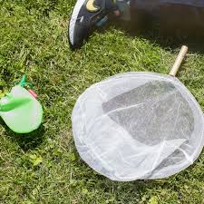 Fluturii amazonieni beau lacrimi de țestoasă. Plasa Fluturi Huckleberry Pop Up Net Kikkerland