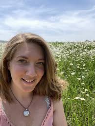 Hi🌸 I'm looking for a quiet place in nature in Eastern Europe that teaches  weaving