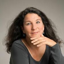 Cindy Veach's Instagram, Twitter & Facebook