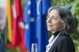 In 1623, the year that the lithuanian váad split off, it vilna was to become the great litvak city, but it was not the first. Paris Based Litvak Artist Reclaims Lithuanian Citizenship Lrt