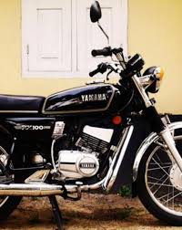 Yamaha all bikes india : Yamaha Rx 100 Price Specs Top Speed Mileage In India