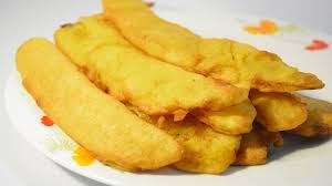 Peel the raw banana and cut it into two pieces and cut it into small pieces. Ethakka Appam Recipe Pazham Pori Kerala Banana Fry Appam Recipe Snack Recipes Recipes