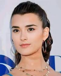My Love❤️, i know you're here with me 🫵💓I just need you to say I love  you, cote de pablo 🤍❤️🥰
