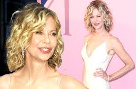 Getting plastic surgery may have changed meg's career and fans think they knew precisely when she started to look so different. Pics Meg Ryan Cfda Awards Sequin Dress Inside The Actress Rekindled Romance