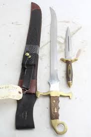 Ole smoky 31 dakota mini skinner fixed blade knife; Old Smoky Dagger One Handed Sword And Sheaths 2 Items Property Room
