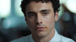 Vuelve a disfrutar con nosotros de la Premiere de Traje y Tupper en la  @salagalileo Texto @julgalin y @javidecordova Dirección @joseocanya Actor  @marcbonnin_ Actriz @rociomarinactriz Actor @salvareina.chuki Música  @guilan_oficial Agradecimiento especial a