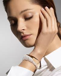 Stunning POISSON #necklace by #Vhernier featured in Lampoon April 2016