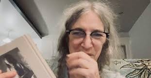 Happily talking about nothing