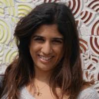 Farah Qureshi's Instagram, Twitter & Facebook