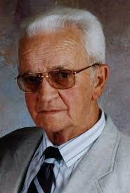 Louis Ash's Instagram, Twitter & Facebook