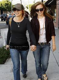 They have also lived in south lyon, mi and moneta, va. Frances Fisher And Daughter Francesca Out And About People Com
