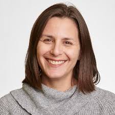 Melinda Pollack's Instagram, Twitter & Facebook