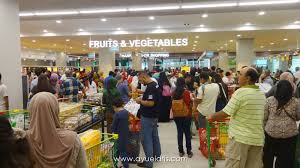 Hypermarket was inaugurated by the malaysian prime minister datuk sri najib tun razak in the presence of dato sri dr. Shamelin Mall