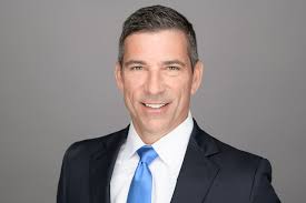 Should You Keep Your Side Hustle a Secret?