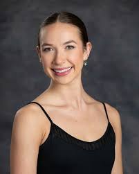 Emma Shepard grew up in Alabama where she began dancing at the age of five.  Throughout her childhood, Emma trained in ballet, jazz, and  contemporary/modern. After high school, Emma continued her dance