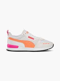 Wir haben alle modelle und vergleichen shops, preise & größen! Puma Sneaker R78 In Weiss Deichmann