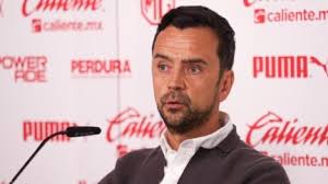 Javier Mier makes a tough call at Chivas as shocking first departure is  revealed