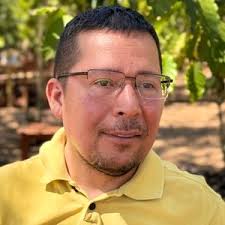 Thadeu Santos (@tadeupereiradosantos)