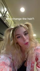 Reva Moran's Instagram, Twitter & Facebook