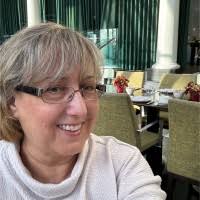 90+ perfiles de «Laporte»