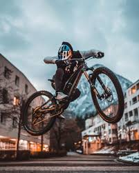Fabio Wibmer On Instagram New Sick Series Street Enduro Session Is Out Watch It On My Youtube Channel Si Enduro Fahrrad Mountenbike Fahrrad Fotografie