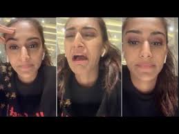 Actress , foodie , loves travelling, adventure, nature and alot more to follow. Erica Fernandes Live Chat With Fans On Instagram Kasautii Zindagii Kay Youtube