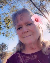 Linda Epperson's Instagram, Twitter & Facebook