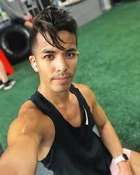 The Danger Room Roundup: How many gym selfies are too many gym selfies?  🤔🤷🏽‍♂️ Oh well… Happy Pride! 🏳️‍🌈🥳💪🏽💁🏽‍♂️ @wolaco